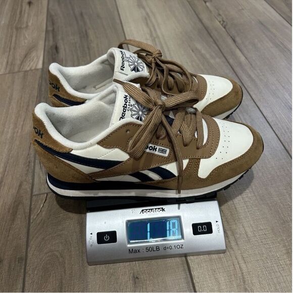 Reebok Classic Leather Low Brown Navy Size 5 Trendy Suede 622 - Picture 10 of 10